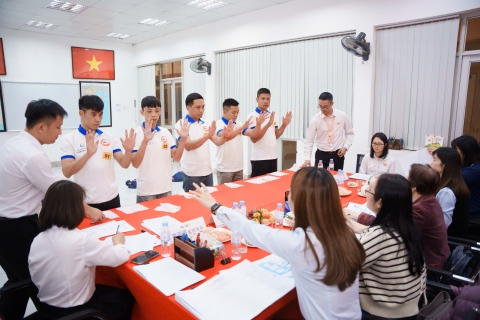 Đơn hàng đi Đài Loan cho cặp vợ chồng chủ yếu thuộc lĩnh vực nông nghiệp (trồng trọt, chăn nuôi), chế biến thực phẩm, hoặc xưởng cơ khí/may mặc